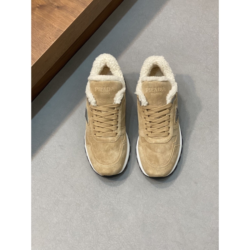 Pra*a casual shoes
